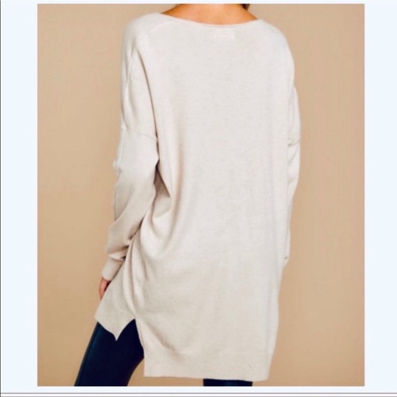 CHIC HIGH LOW V NECK VISCOSE BLEND SWEATER - Picture 2 of 4